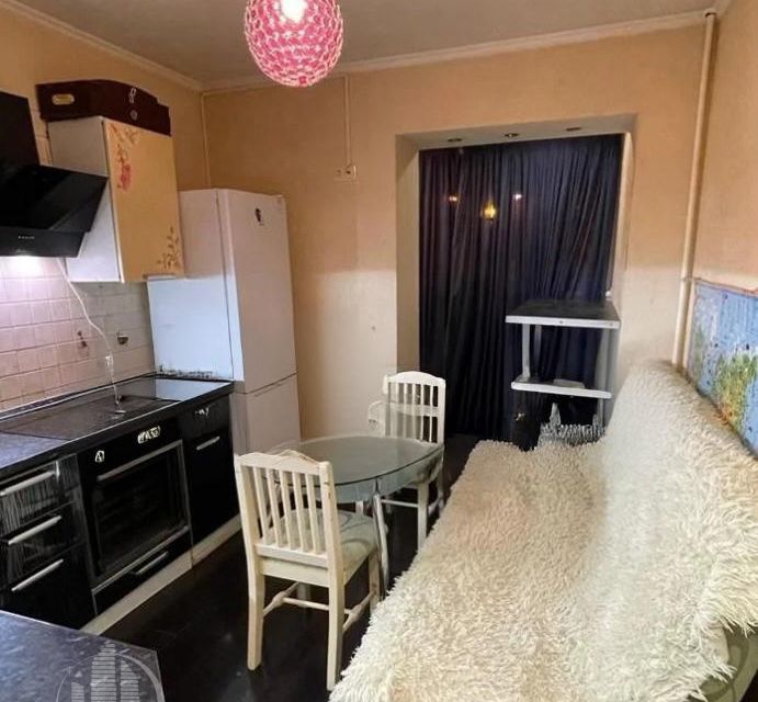 Сдаётся 1-комнатная квартира, 43 м²