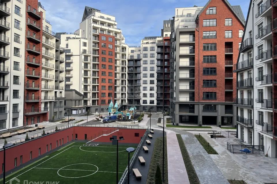 Продаётся 2-комнатная квартира, 94.3 м²