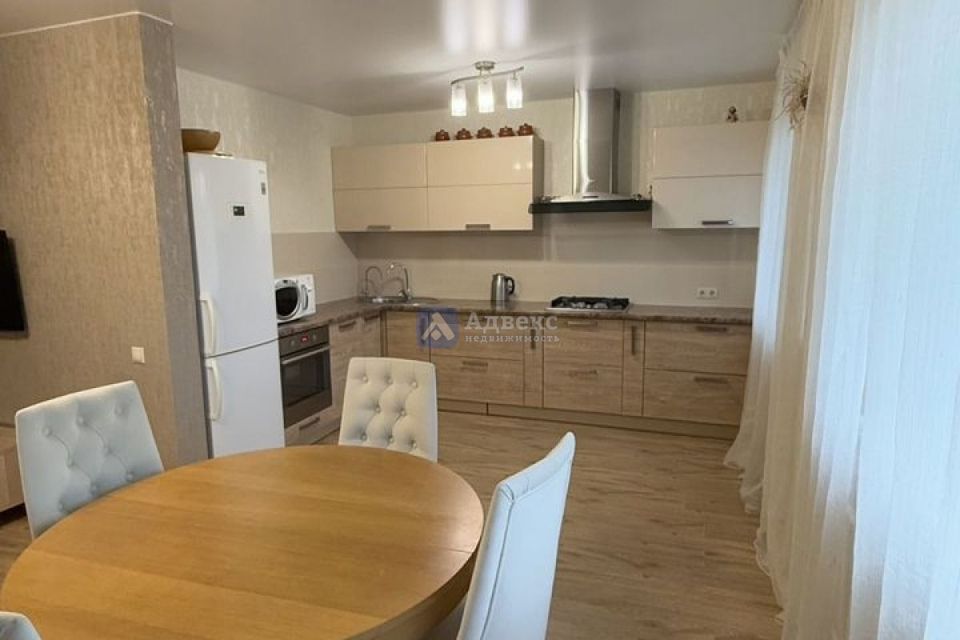 Продаётся 2-комнатная квартира, 72 м²