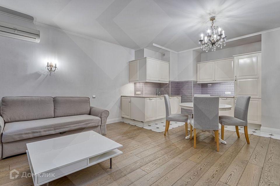 Сдаётся 2-комнатная квартира, 54.6 м²