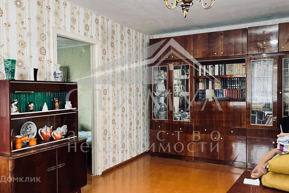Продаётся 4-комнатная квартира, 62.6 м²