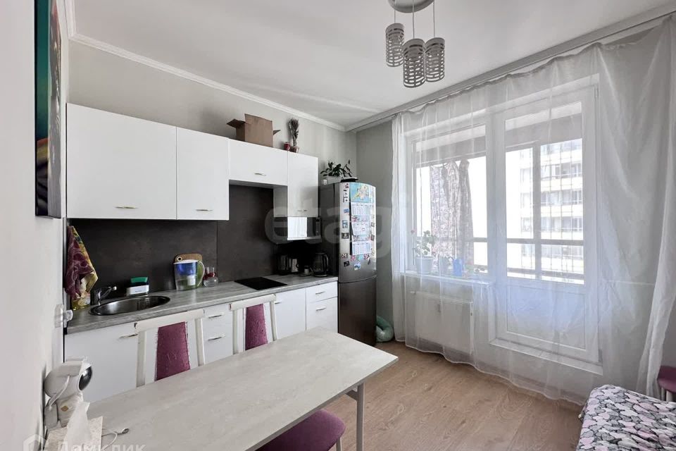 Продаётся 1-комнатная квартира, 37 м²