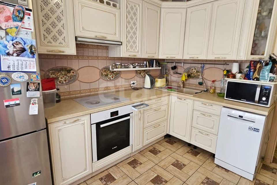 Продаётся 2-комнатная квартира, 60.2 м²