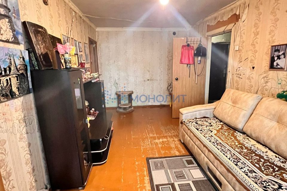 Продаётся 3-комнатная квартира, 41.9 м²