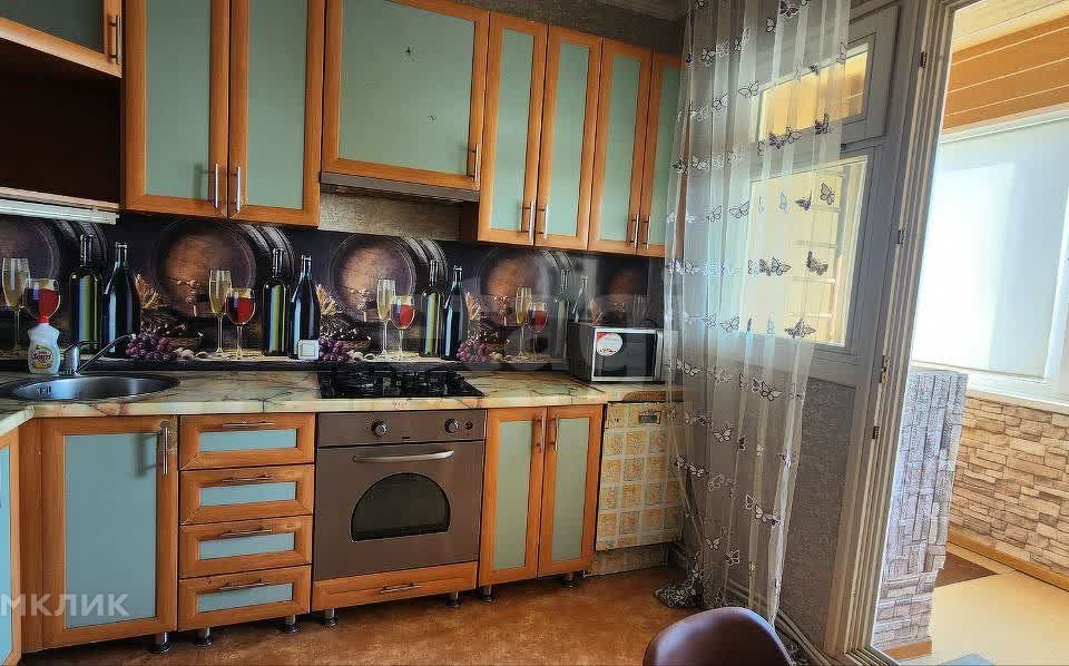 Сдаётся 2-комнатная квартира, 65 м²