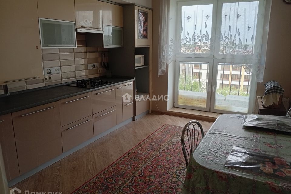 Продаётся 2-комнатная квартира, 74.3 м²