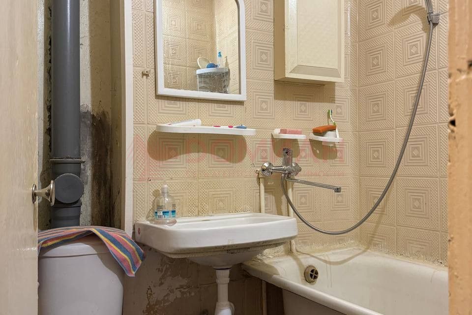 Продаётся 2-комнатная квартира, 43.4 м²