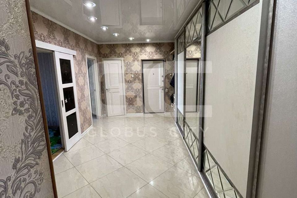 Продаётся 3-комнатная квартира, 106 м²