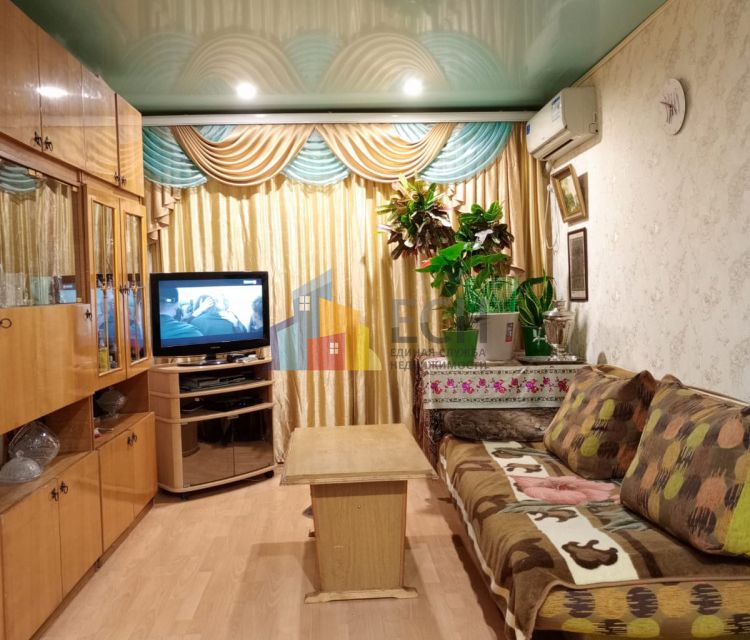Продаётся 2-комнатная квартира, 43.8 м²