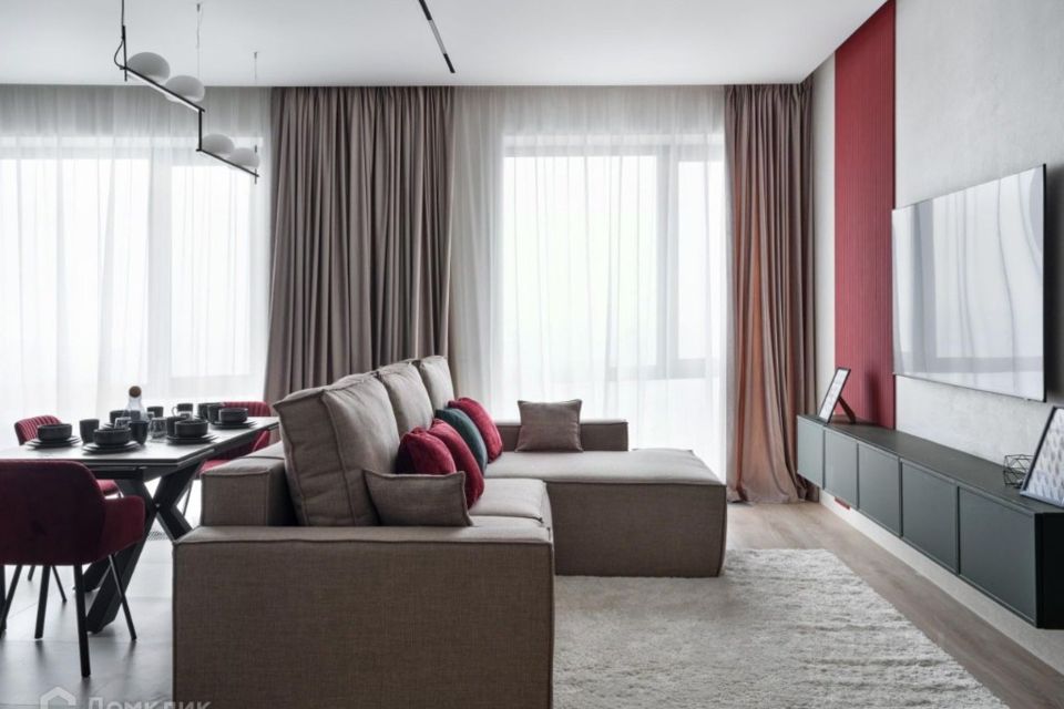 Продаётся 4-комнатная квартира, 115 м²