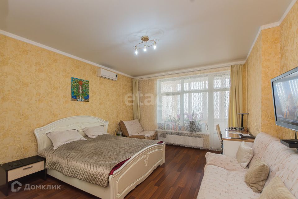 Продаётся 2-комнатная квартира, 73.2 м²