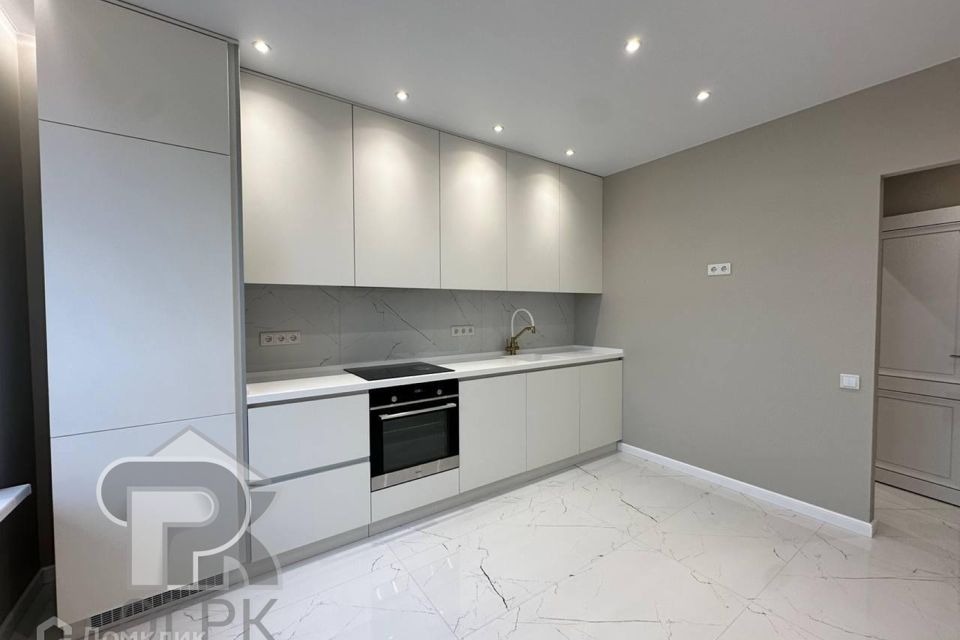 Продаётся 2-комнатная квартира, 56.7 м²