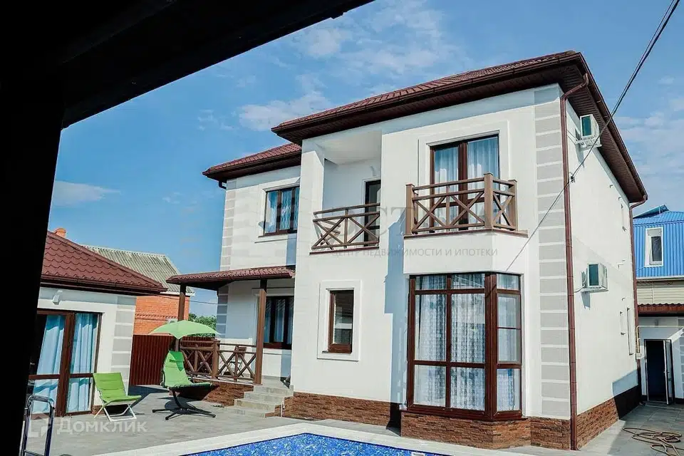 Продаётся 2-этажный дом, 190 м²