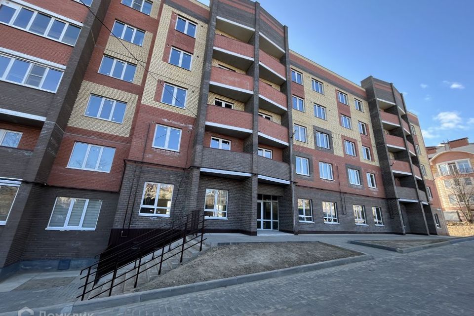 Продаётся 2-комнатная квартира, 66.4 м²