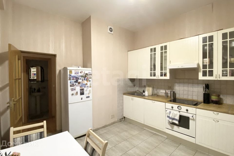 Продаётся 2-комнатная квартира, 79.3 м²