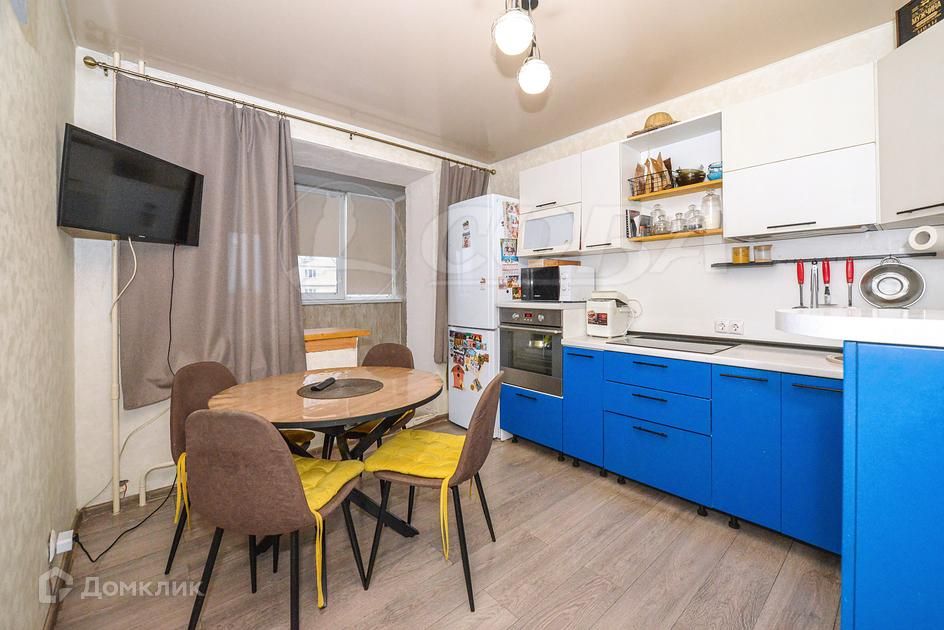Продаётся 2-комнатная квартира, 61.5 м²