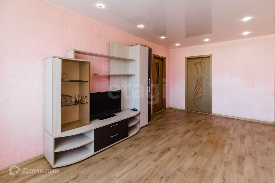 Продаётся 3-комнатная квартира, 61.1 м²