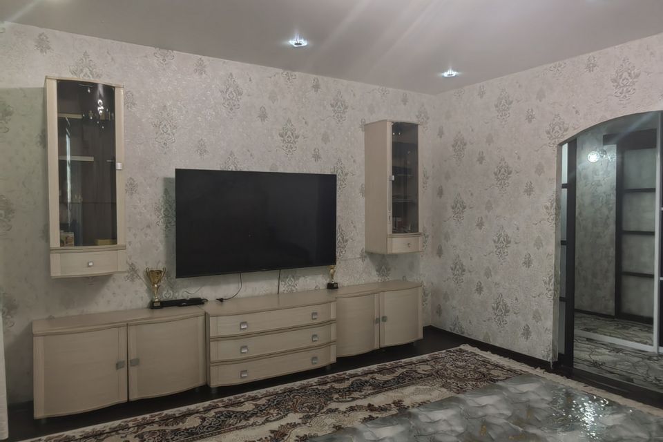 Продаётся 3-комнатная квартира, 65.5 м²