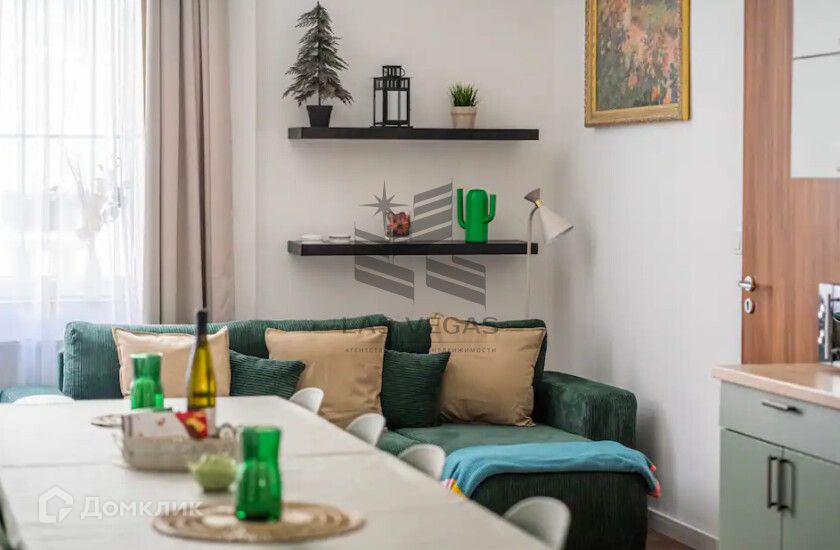 Сдаётся 4-комнатная квартира, 120 м²