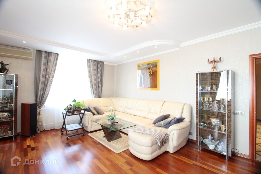 Продаётся 3-комнатная квартира, 115.2 м²