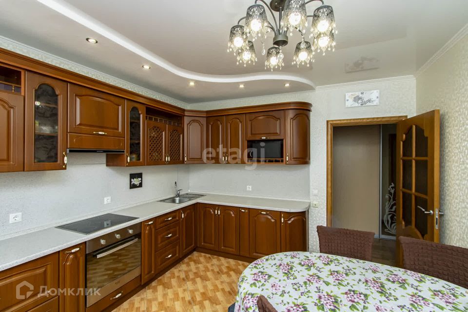 Продаётся 2-комнатная квартира, 69.6 м²