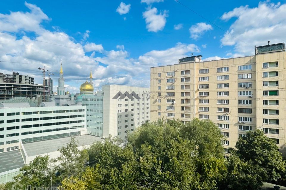 Продаётся 4-комнатная квартира, 154.4 м²