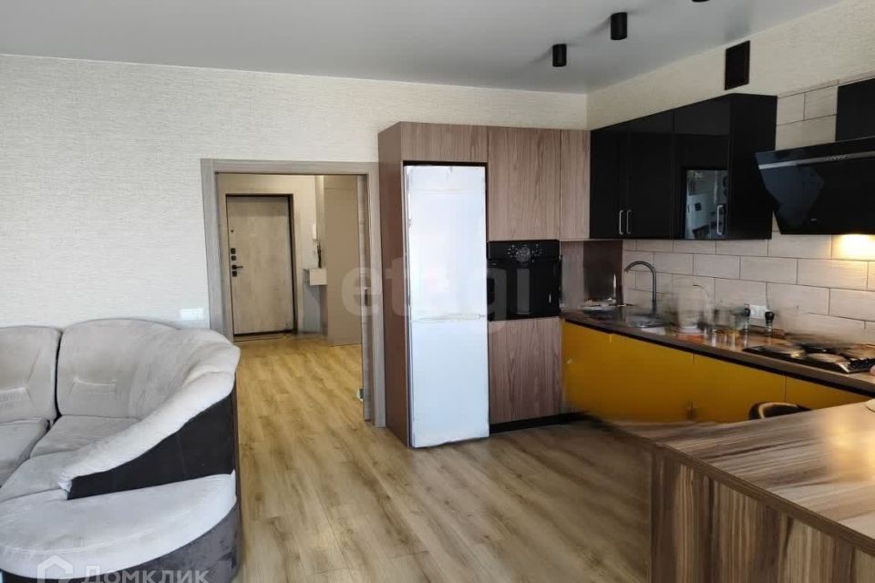 Продаётся 3-комнатная квартира, 105.4 м²