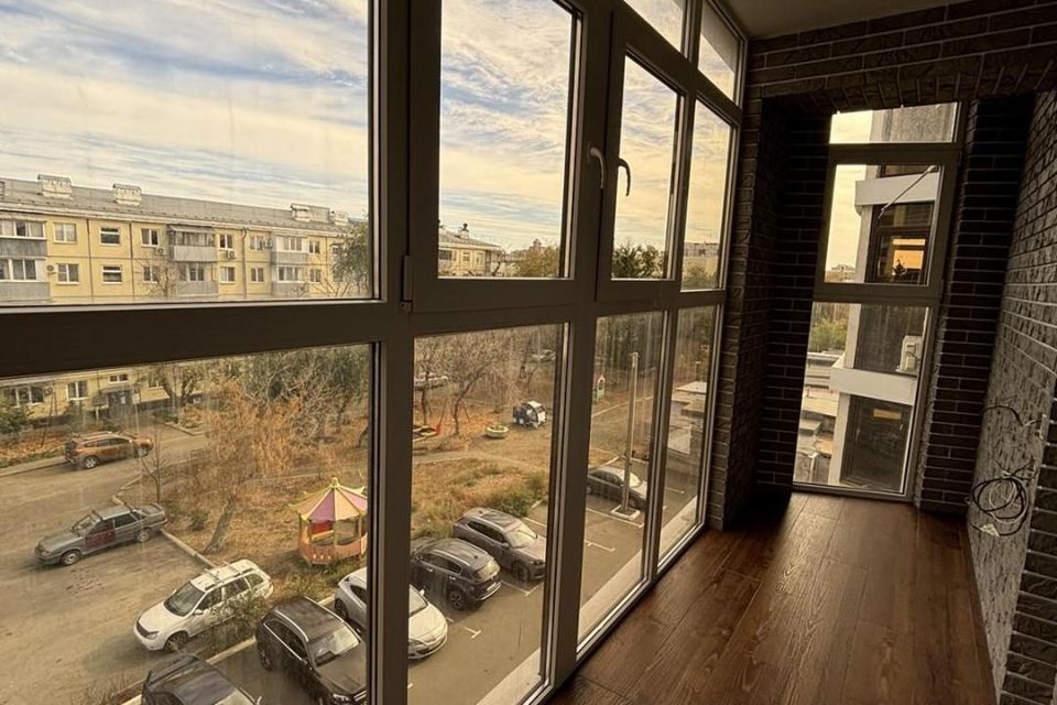 Продаётся 3-комнатная квартира, 108 м²