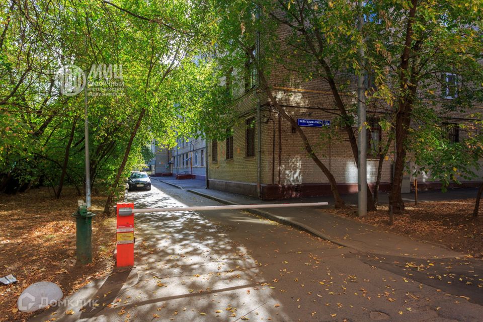 Продаётся комната в 3-комн. квартире, 14.7 м²