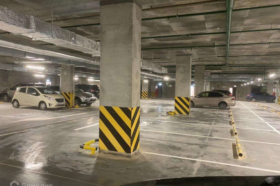 Продаётся машиноместо, 13.3 м²