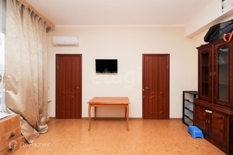 Продаётся 4-комнатная квартира, 98.3 м²