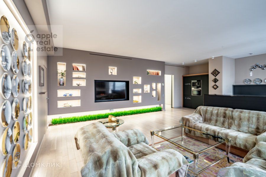 Продаётся 3-комнатная квартира, 110 м²
