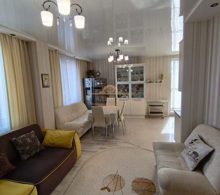 Продаётся 3-комнатная квартира, 75.3 м²