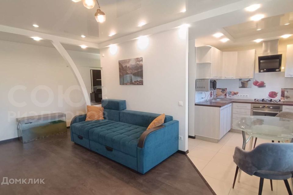 Продаётся 3-комнатная квартира, 56.2 м²