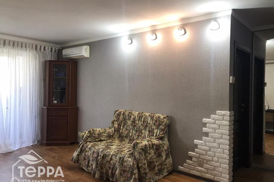 Продаётся 3-комнатная квартира, 57 м²