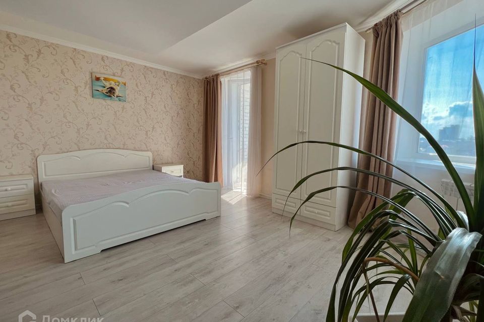 Продаётся 1-комнатная квартира, 42 м²