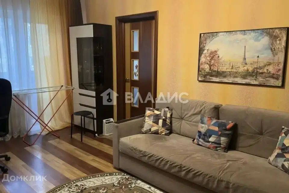 Продаётся 2-комнатная квартира, 42.8 м²