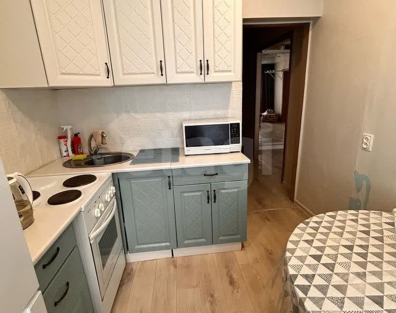 Продаётся 2-комнатная квартира, 42.8 м²