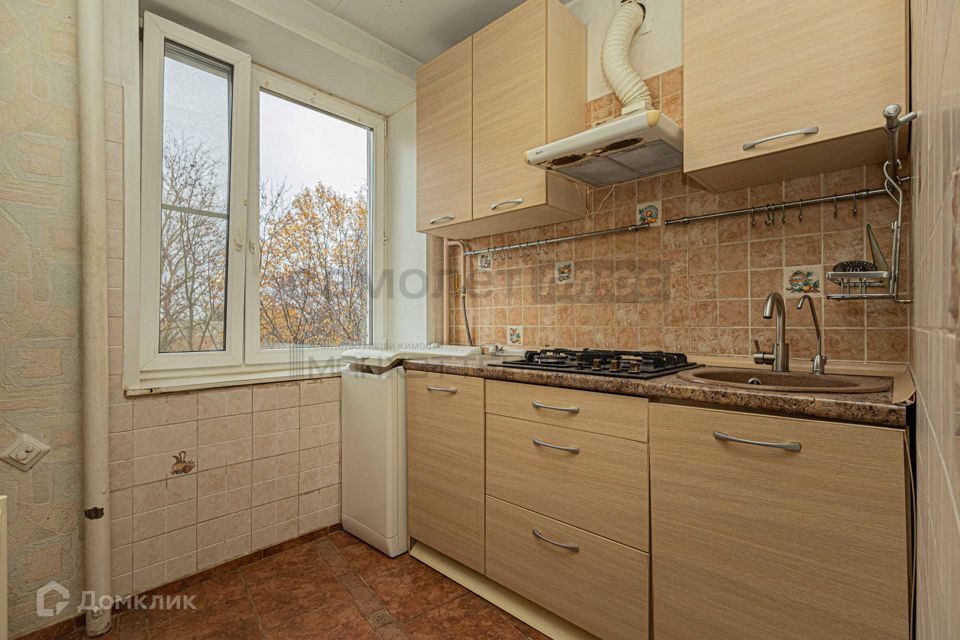 Продаётся 3-комнатная квартира, 56.8 м²