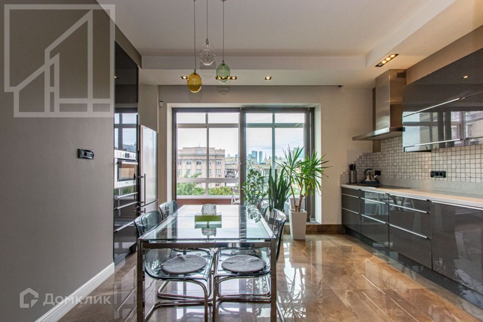 Сдаётся 3-комнатная квартира, 90 м²
