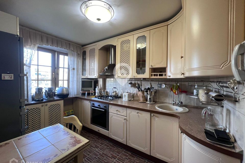Продаётся 3-комнатная квартира, 61.2 м²