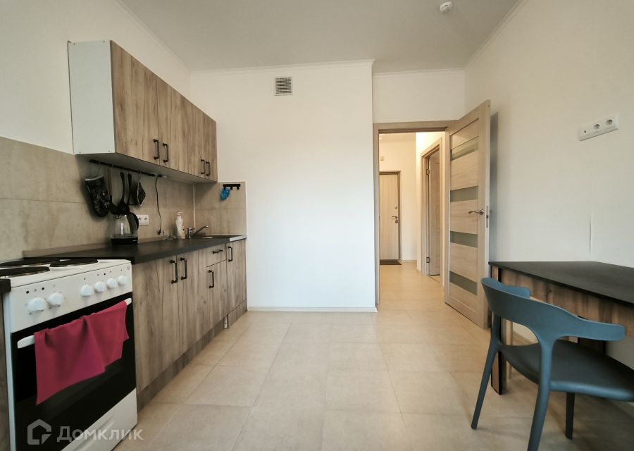 Сдаётся 1-комнатная квартира, 42 м²
