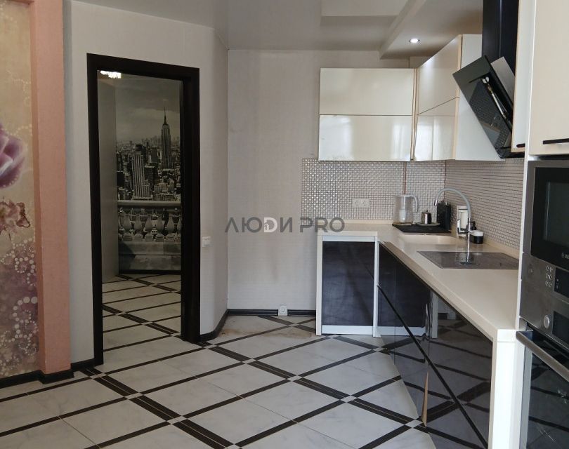 Продаётся 4-комнатная квартира, 98.7 м²