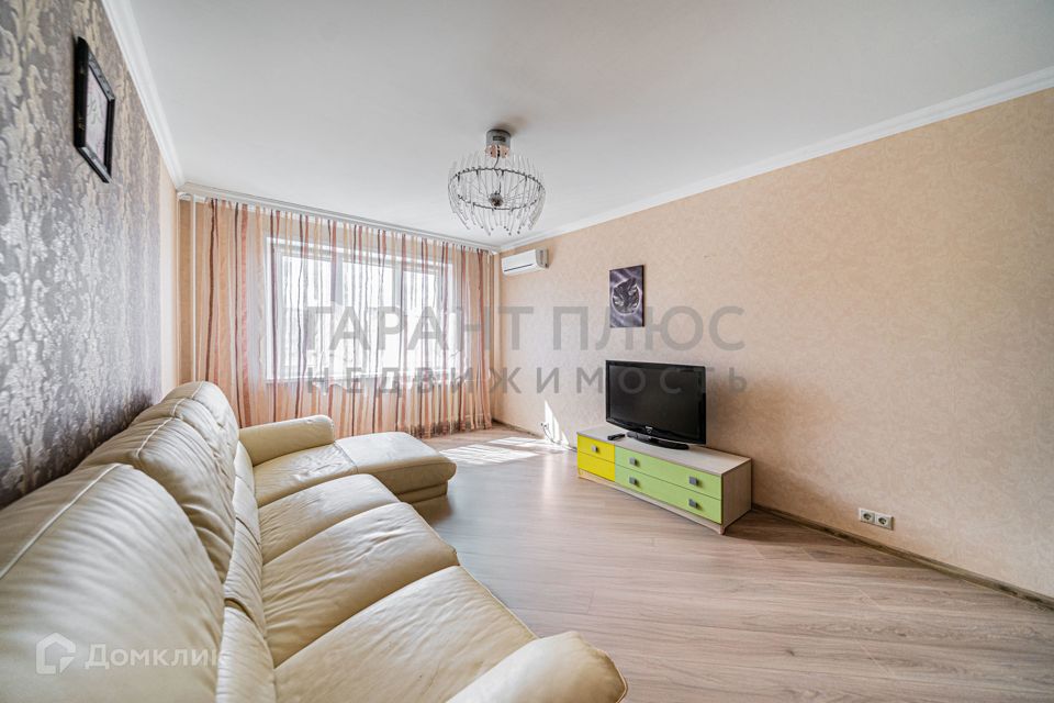 Сдаётся 2-комнатная квартира, 67.5 м²