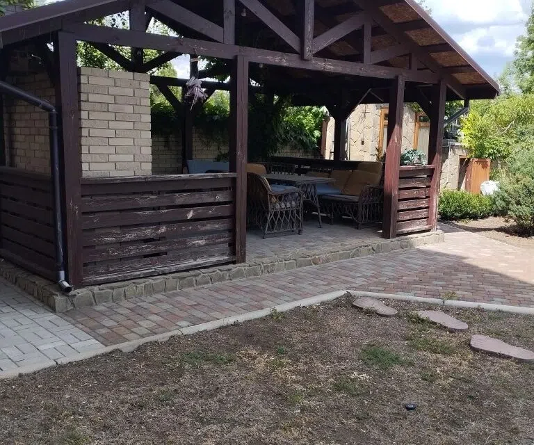 Продаётся 4-этажный дом, 400 м²
