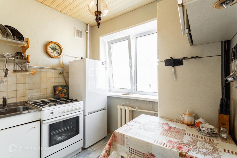 Продаётся 3-комнатная квартира, 41.3 м²
