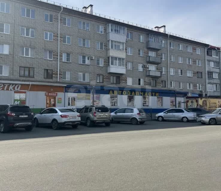Продаётся 4-комнатная квартира, 75.8 м²