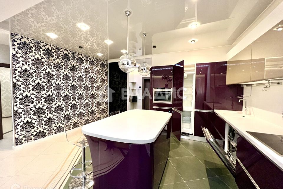 Продаётся 2-комнатная квартира, 96 м²