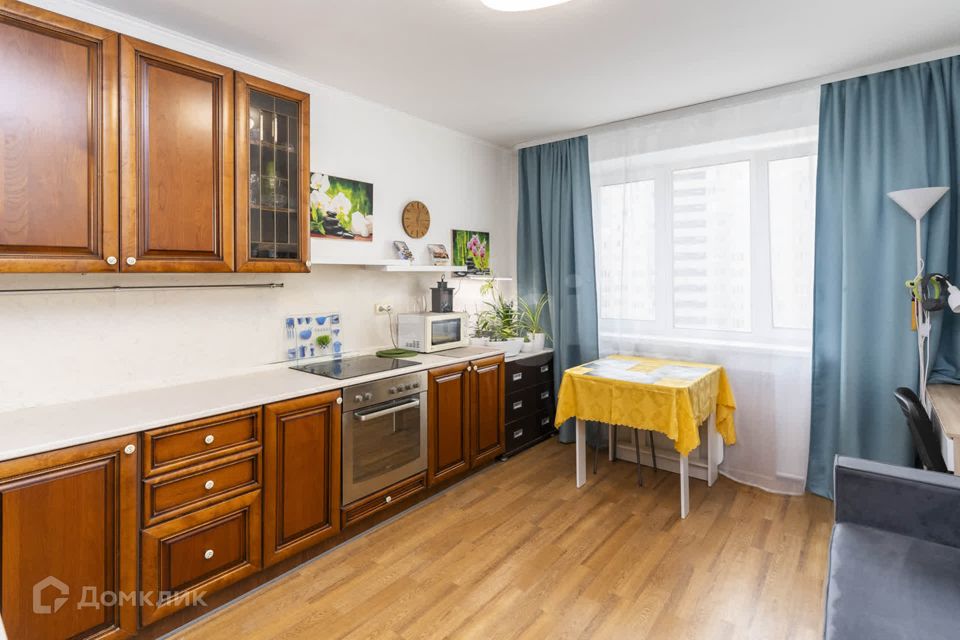 Продаётся 2-комнатная квартира, 66.5 м²