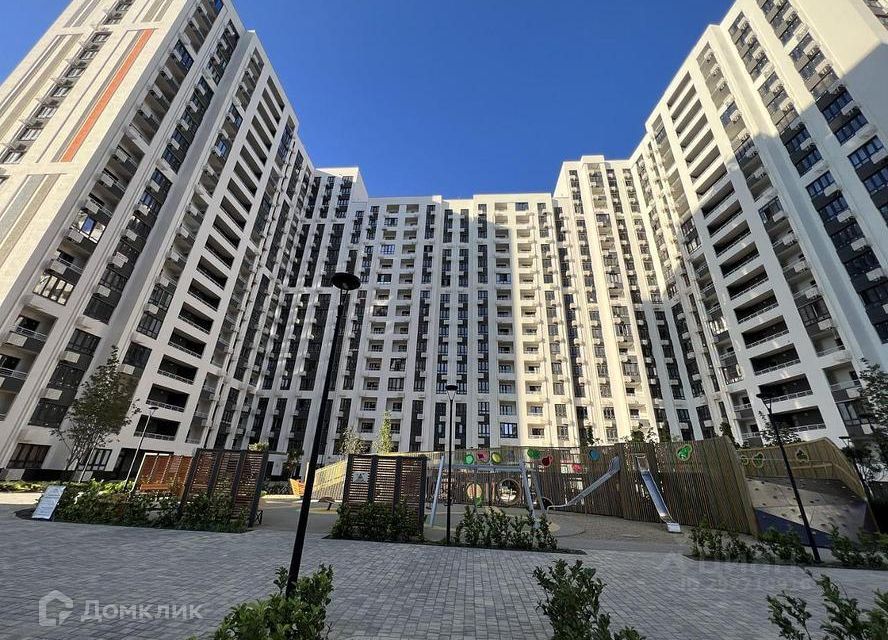 Продаётся 1-комнатная квартира, 35.9 м²
